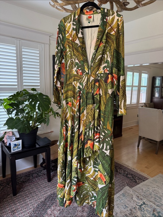 FARM Rio Dresses & Skirts - FARM Rio Tropical Green Maxi Dress with Leaf Print, Size S